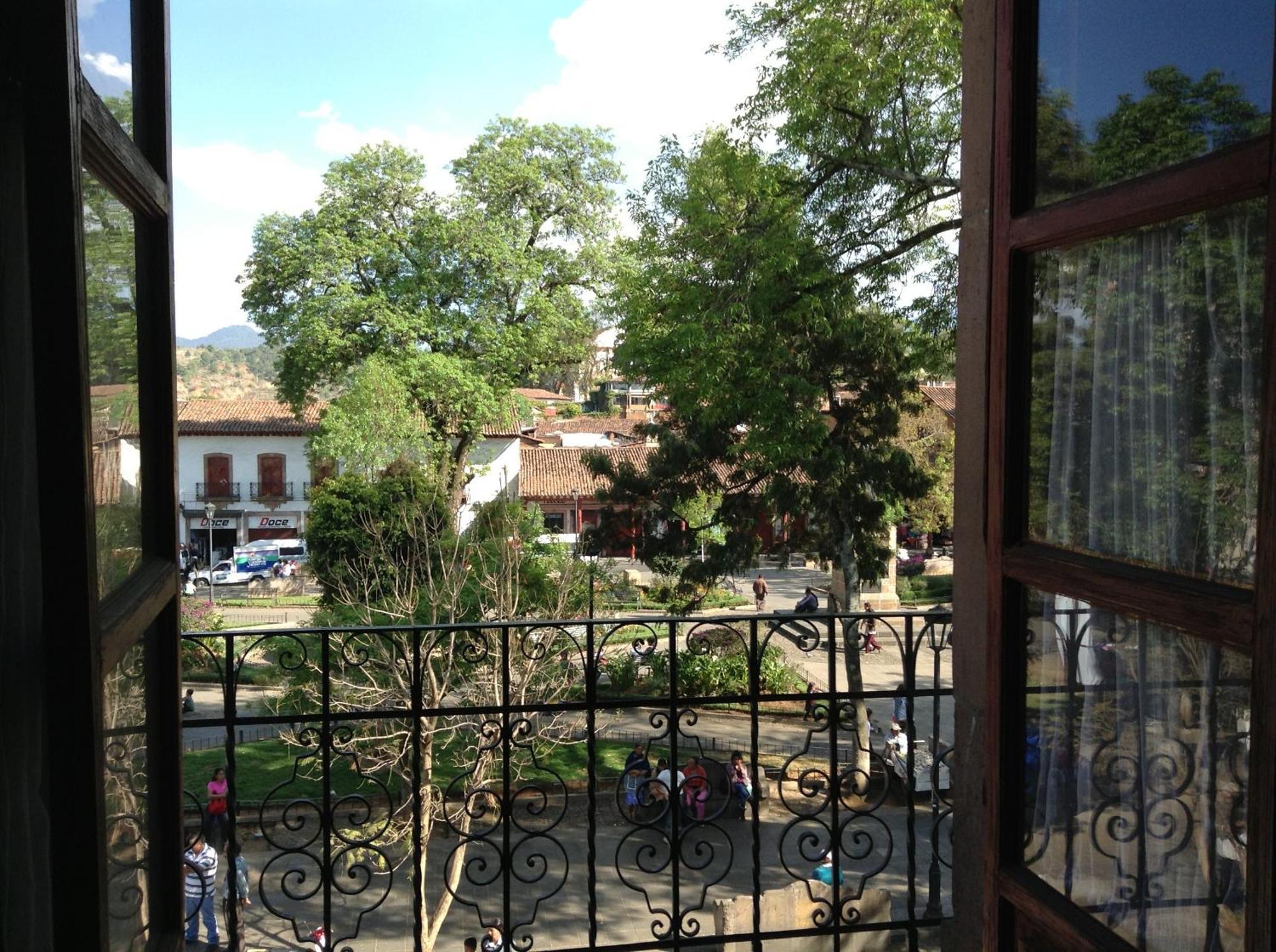 Posada De San Agustin Patzcuaro Luaran gambar
